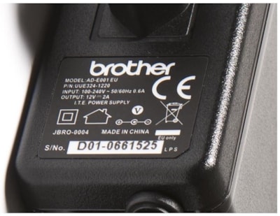 Adaptateur secteur pour PT-D400, PT-D400VP, PT-D450VP, PT-D600VP, PT-H500, PT-P750W, PT-E300VP, PT-E550WVP